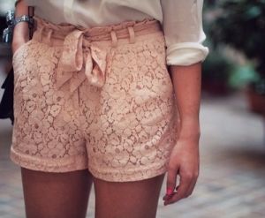 Pastel color vintage - myLusciousLife.com - pale pink lace shorts.jpg